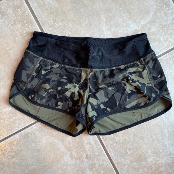 Lululemon Workout Shorts, size 4 - Picture 1 of 3